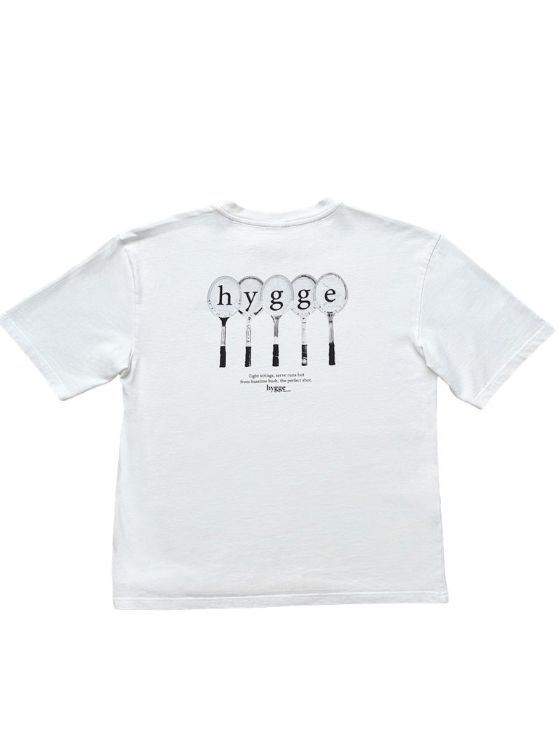 hygge tennis court club t-shirt - white black